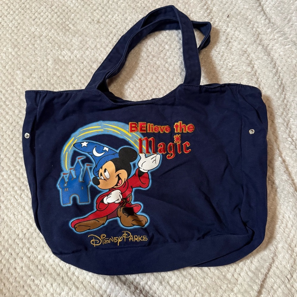Disney World Parks Sorcerer Mickey Messenger Bag Cast Member Exclusive Castle